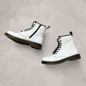 Dr. Martens 1460 Y Leather Combat White Lace-Up Ankle Boots
